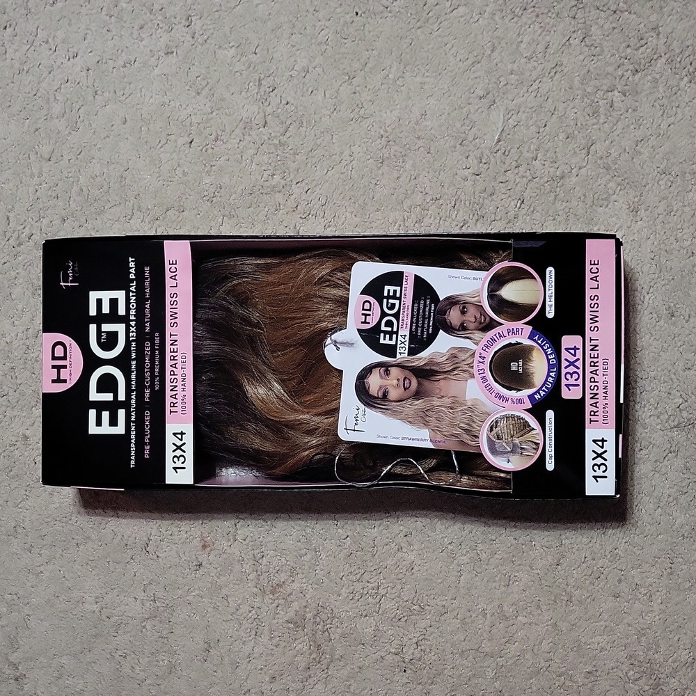 Wig - Picture 3 of 5